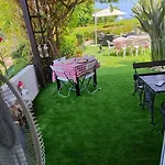 Сasa de vacaciones Pampering Dream, A Stunning Luxury Retreat At Yialos Village *