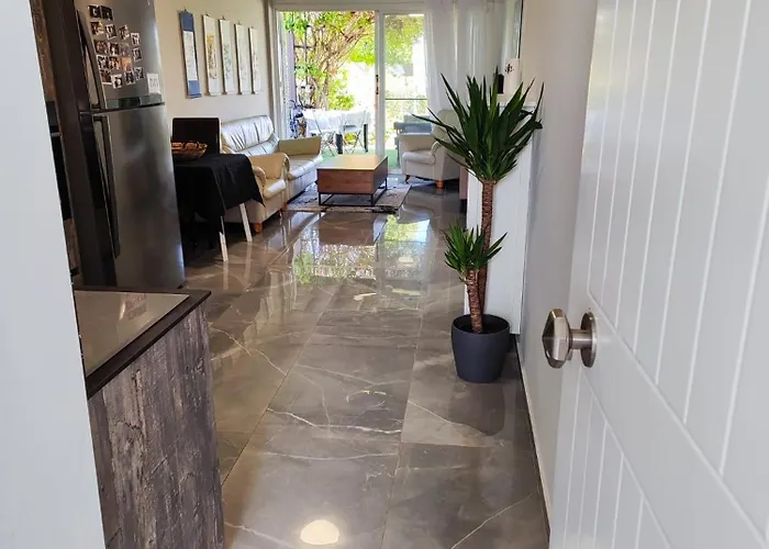 Pampering Dream, A Stunning Luxury Retreat At Yialos Village Meneou